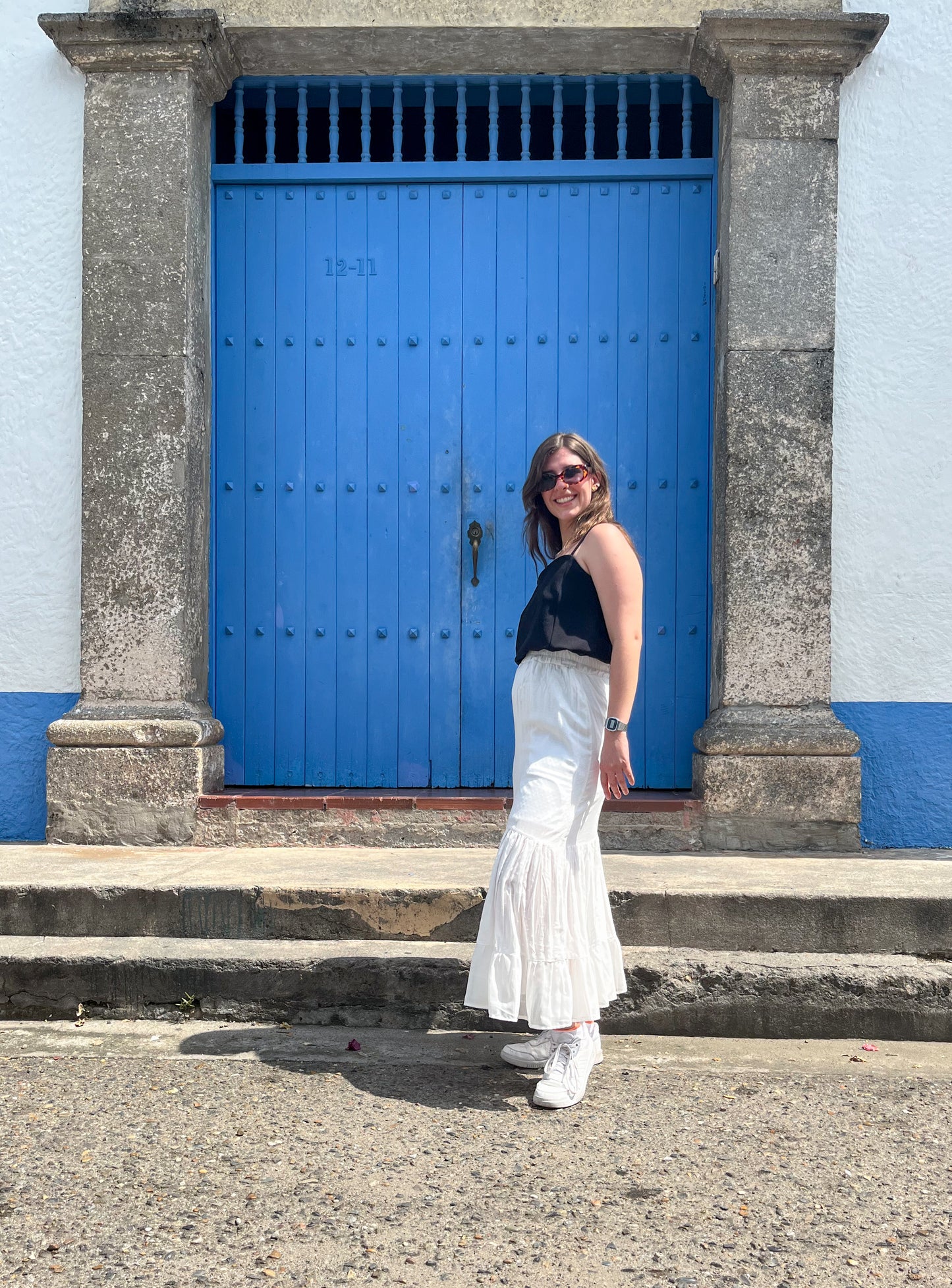 Falda Larga de Tiempos Blanca PAz Hecha con Retazos Reciclados| Moda ética y sostenible hecha en Colombia