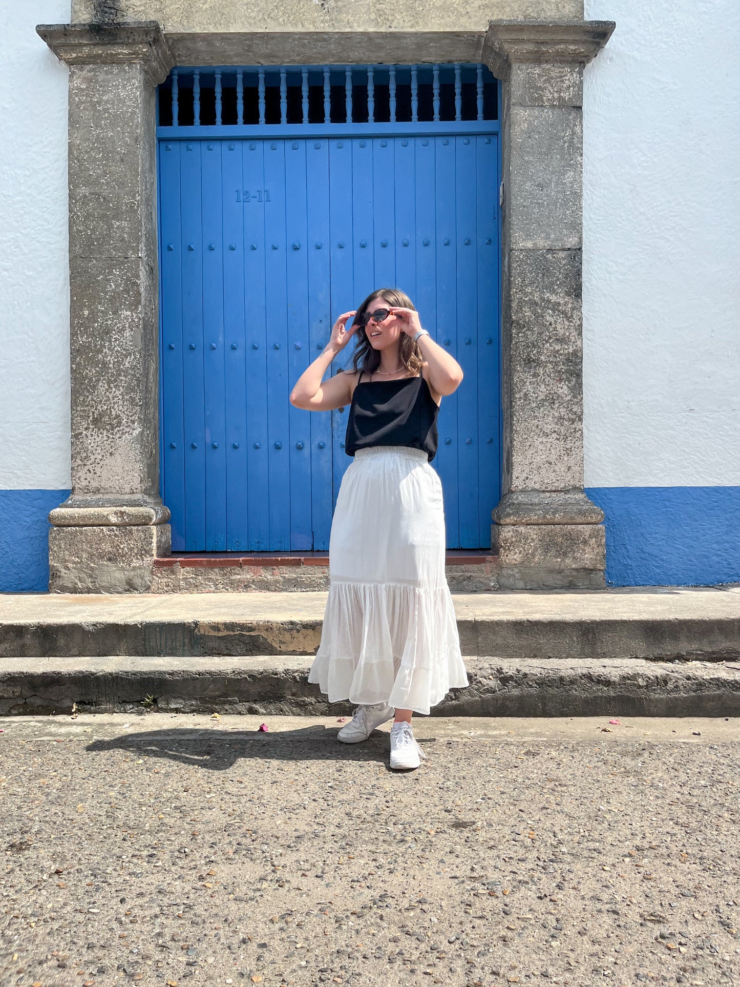 Falda Larga de Tiempos Blanca PAz Hecha con Retazos Reciclados| Moda ética y sostenible hecha en Colombia