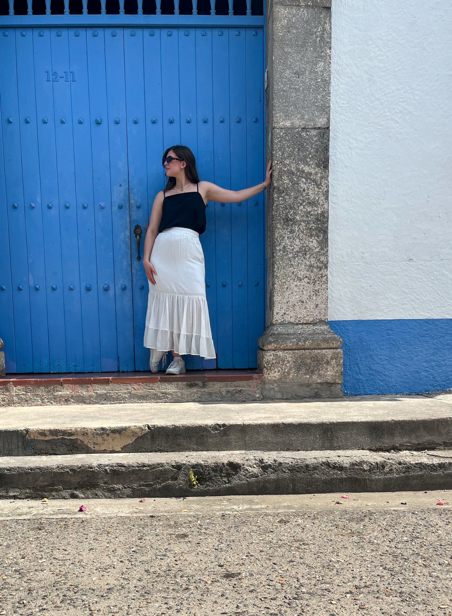 Falda Larga de Tiempos Blanca PAz Hecha con Retazos Reciclados| Moda ética y sostenible hecha en Colombia