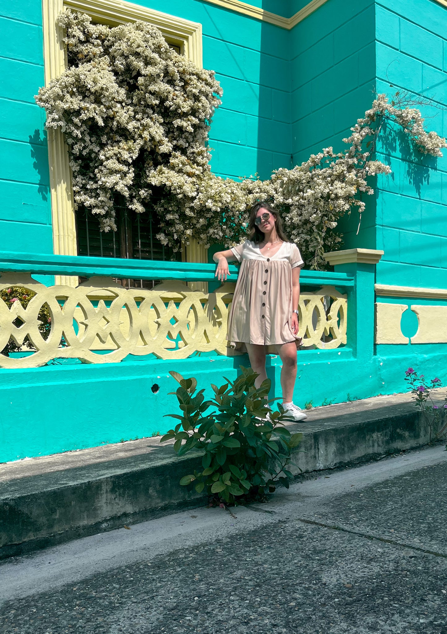 Vestido Nácar – Vestido corto oversize en retazos de chalis, único y hecho en Colombia| Moda ética y sostenible hecha en Colombia
