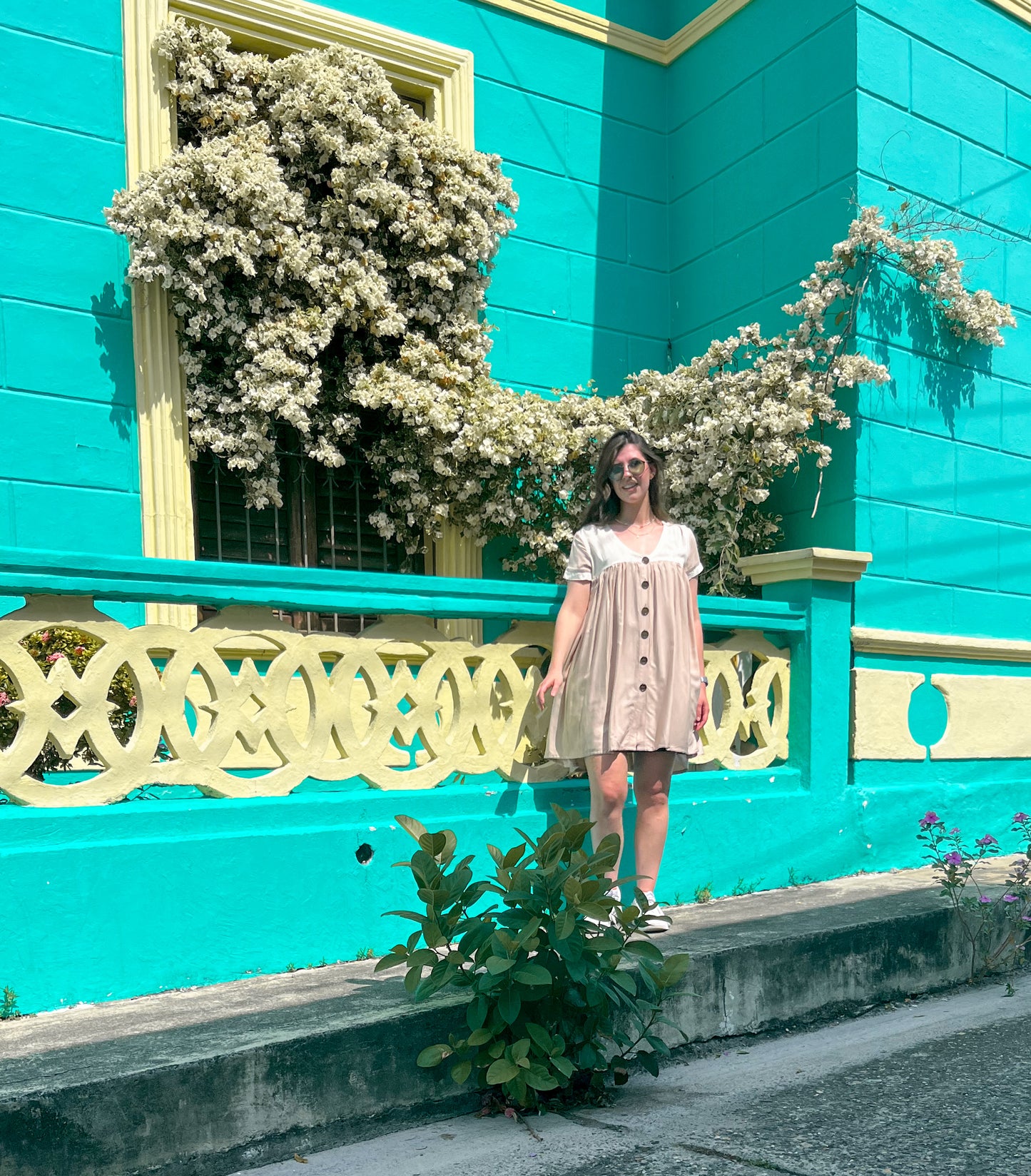 Vestido Nácar – Vestido corto oversize en retazos de chalis, único y hecho en Colombia| Moda ética y sostenible hecha en Colombia
