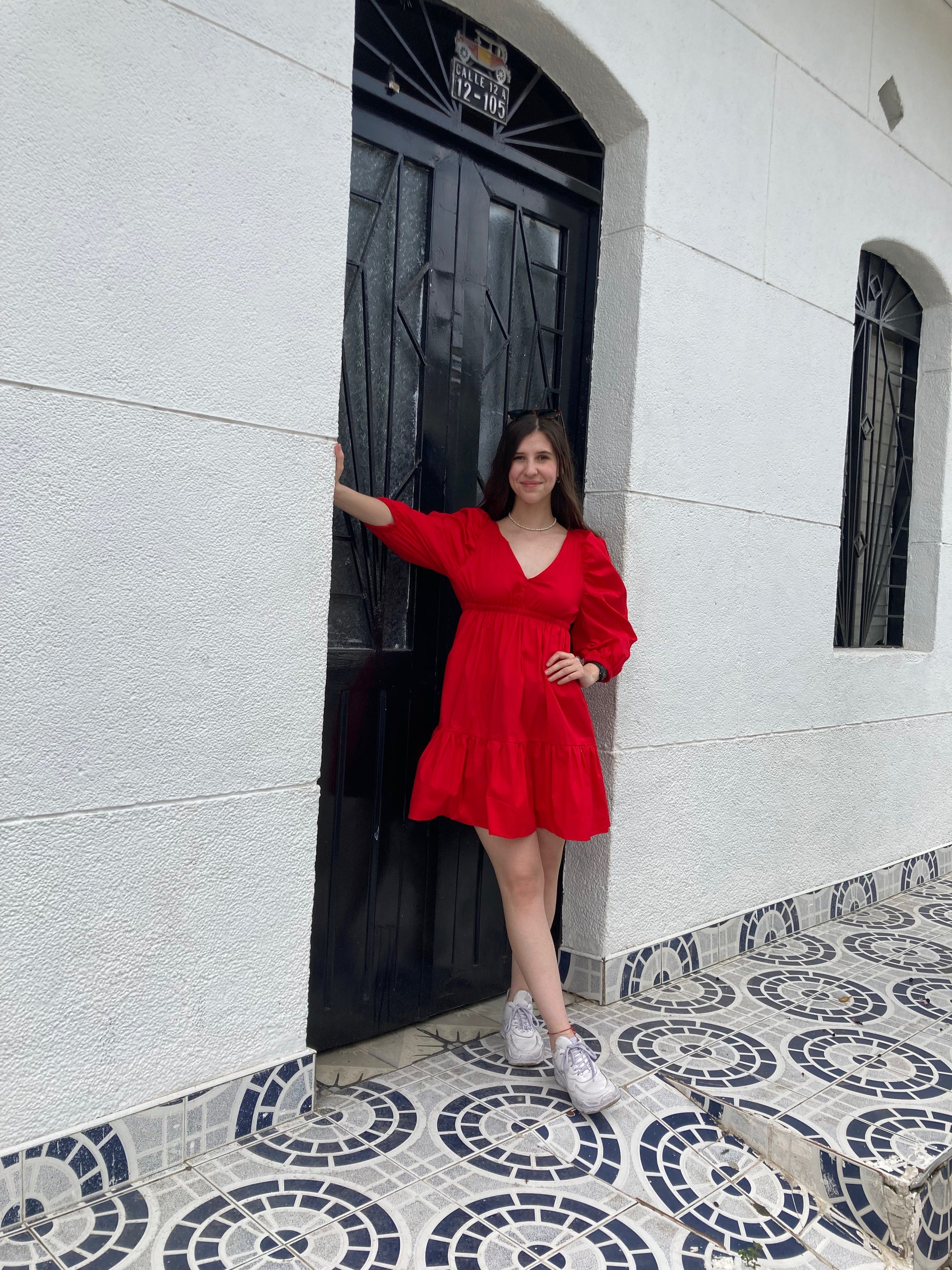 Vestido corto de tiempos y mangas bombachas 100% Colombiano.