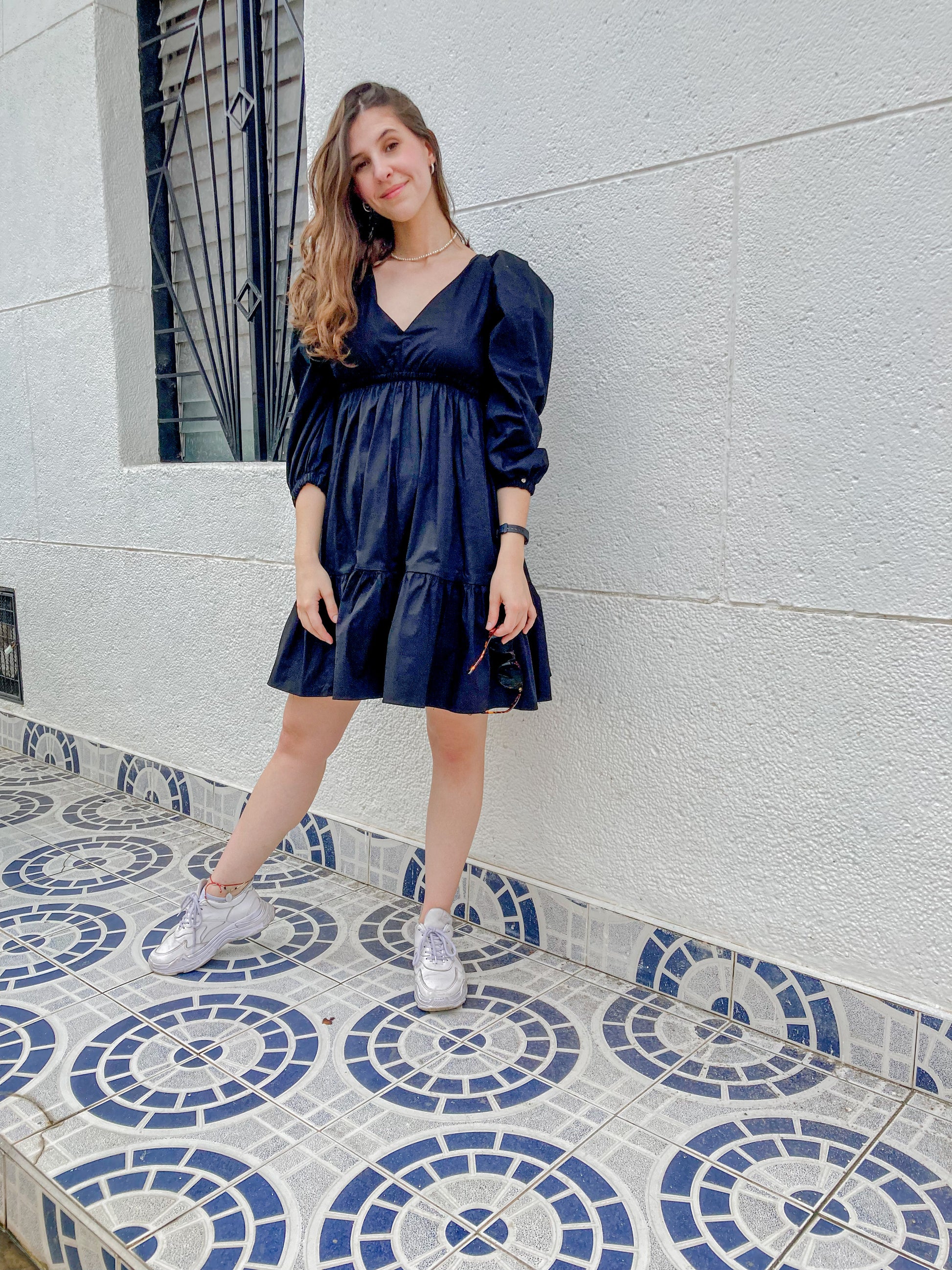 Vestido corto de tiempos y mangas bombachas 100% Colombiano.